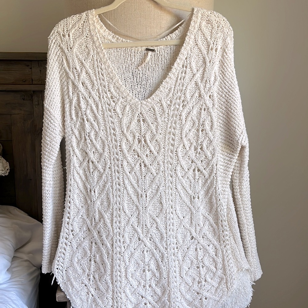 Free People Small oversized cream sweater